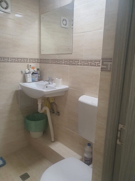 Piata Alba Iulia, adiacent, Strada Moise Nicoara, parter.